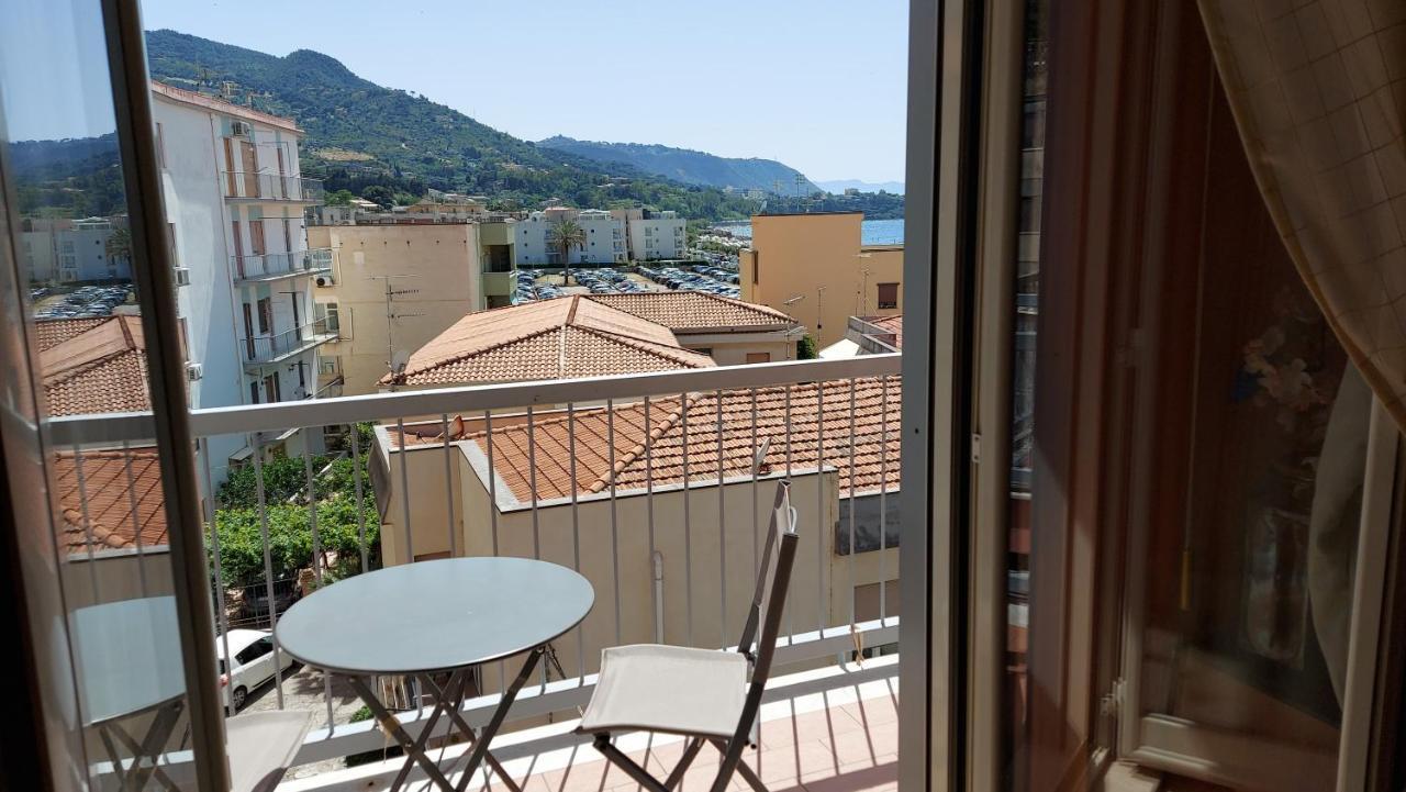 Casa Floridea -Mediterranea Sicilia Apt Cefalu Ngoại thất bức ảnh