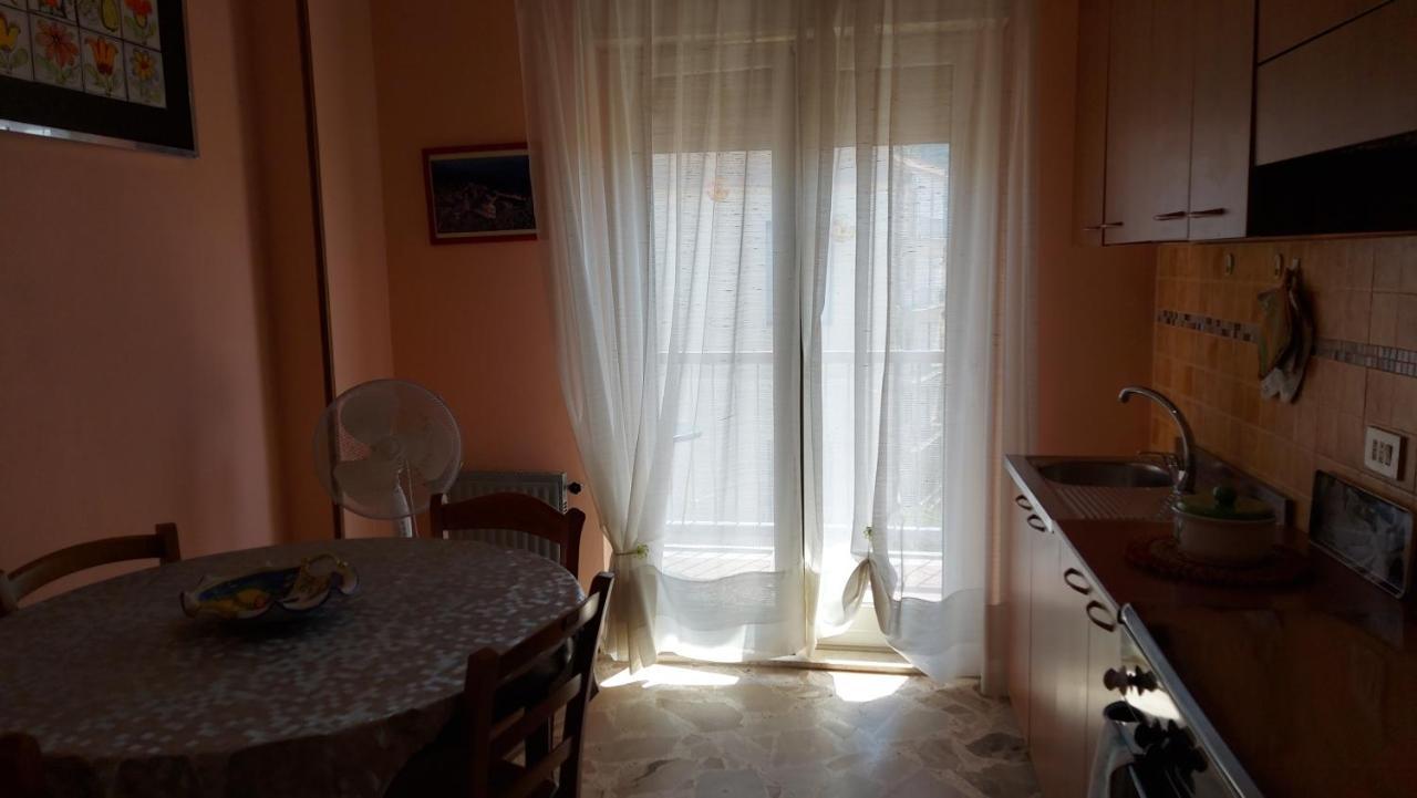 Casa Floridea -Mediterranea Sicilia Apt Cefalu Ngoại thất bức ảnh